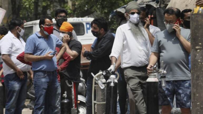 Delhis Batra Hospital receives emergency oxygen supply minutes after exhausting stock Delhis Batra Hospital receives emergency oxygen supply minutes after exhausting stock