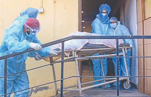 6 patients die at Amritsar hospital allegedly due to oxygen shortage 6 patients die at Amritsar hospital allegedly due to oxygen shortage