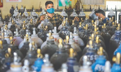 Waive all fee for ships carrying O2, related kit: Centre to ports
