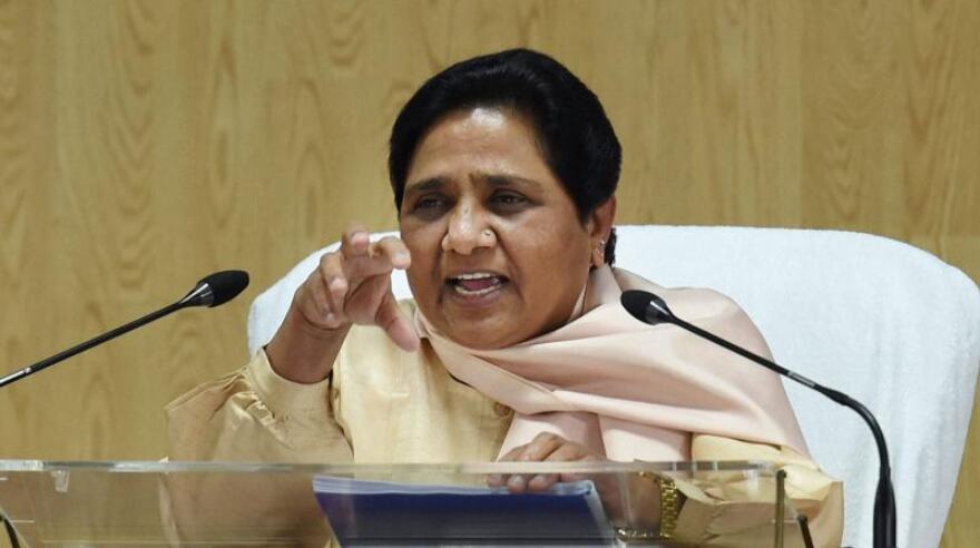 Give financial aid to employees who died while on panchayat poll duty: Mayawati Give financial aid to employees who died while on panchayat poll duty: Mayawati