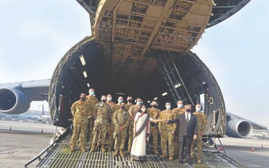 US delivers large shipments of medical supplies to India US delivers large shipments of medical supplies to India