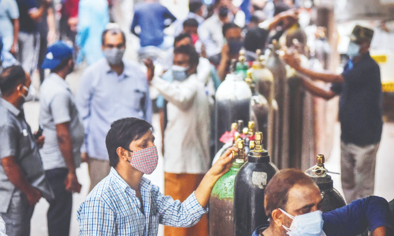 Ensure meds, equipment not sold above MRP: HC to govt