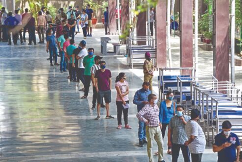 Younger residents line up for vax, all slots now booked for next 2 days Younger residents line up for vax, all slots now booked for next 2 days
