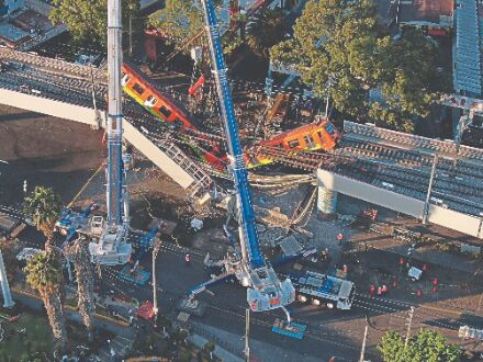 Mexico City metro overpass collapses onto road; 23 dead