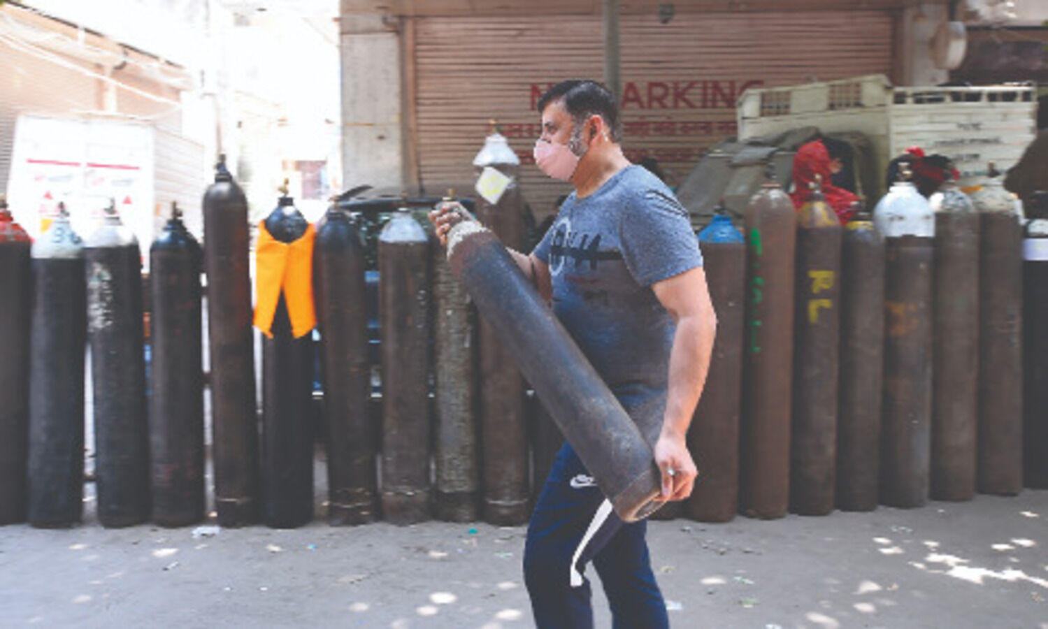 Those in home isolation can now  order O2 online, govt portal set up