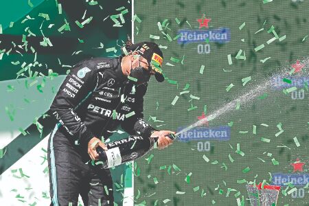 Hamilton and Verstappen to resume title fight in Barcelona Hamilton and Verstappen to resume title fight in Barcelona