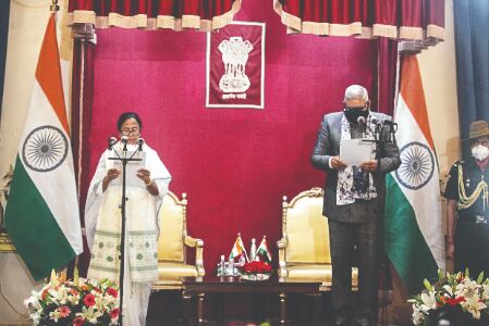 Mamata takes oath as CM, urges all parties to maintain peace