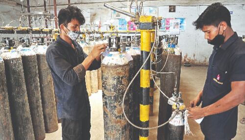 Ensure equitable distribution of oxygen, medicines: HC Ensure equitable distribution of oxygen, medicines: HC