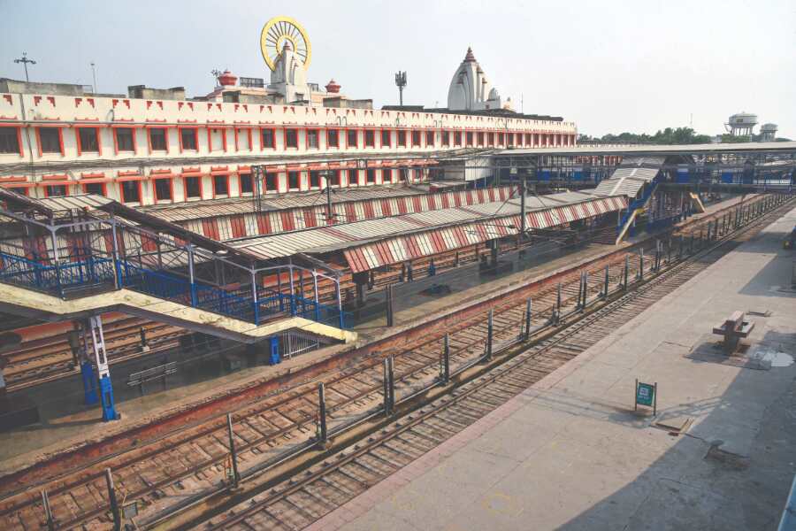 Record rise of 372 Covid deaths, 28,076 cases in UP Record rise of 372 Covid deaths, 28,076 cases in UP