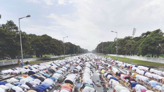 Covid surge: No Eid Namaz on Red Road this year