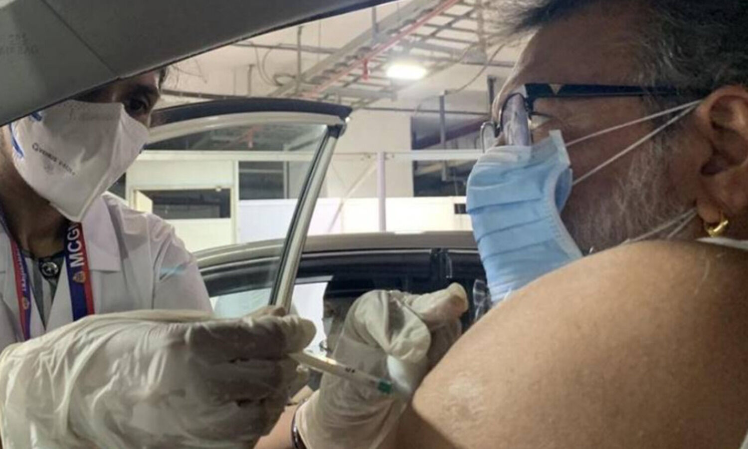 Rakeysh Omprakash Mehra, Arbaaz Khan get their dose of COVID-19 vaccine