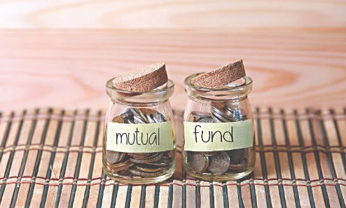 Debt MFs see `84,202-cr outflow in March quarter on redemption from liquid funds