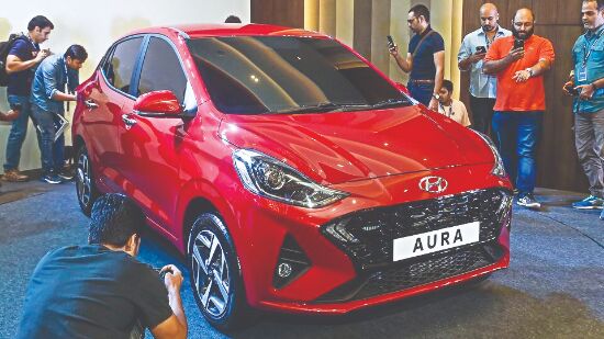 Hyundai extends free service, warranty period