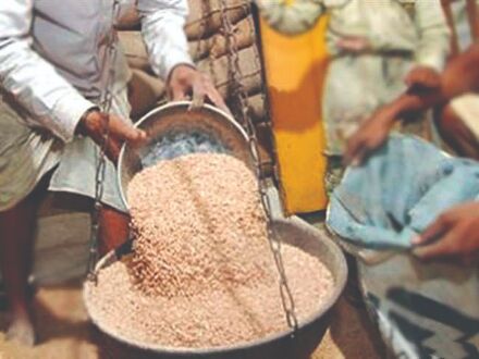 Food dept to meet dealers today to discuss plans for Duare Ration roll out