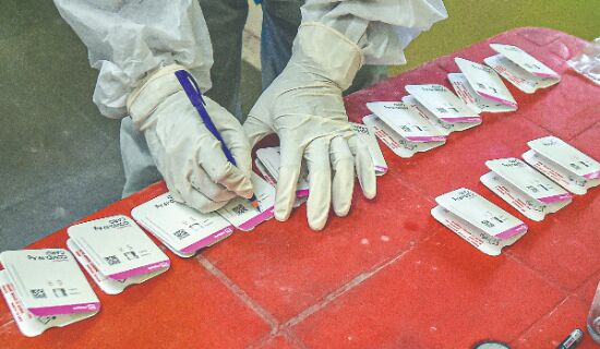 State takes measures to give 1st jab to all in super-spreader category in a month State takes measures to give 1st jab to all in super-spreader category in a month