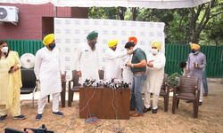 Subordinate Service Selection Board member, Congress leader and Punjabi Singer Balkar Sidhu joins Aam Aadmi Party