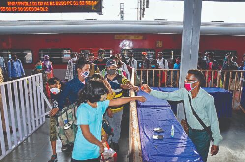 Migrant workers registration process very slow, says SC Migrant workers registration process very slow, says SC