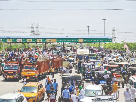 After protest, Hisar admin agrees to withdraw cases filed against farmers