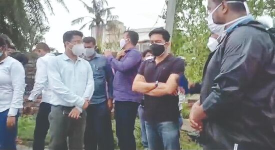 Abhishek reviews relief camps in Diamond Harbour, interacts with people Abhishek reviews relief camps in Diamond Harbour, interacts with people