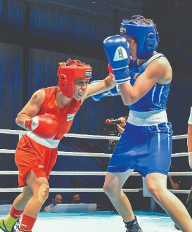 Mary Kom, Sakshi enter finals of Asian Championships Mary Kom, Sakshi enter finals of Asian Championships