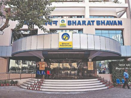 Govt may tweak FDI policy to facilitate privatisation Govt may tweak FDI policy to facilitate privatisation