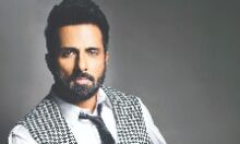 Amitabh celebrates 52 years in Bollywood