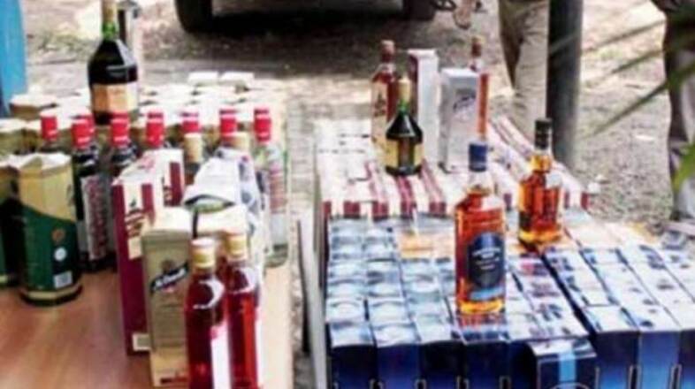 Delhi govt allows home delivery of liquor Delhi govt allows home delivery of liquor