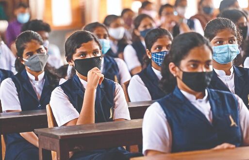 Delhi govt, students move HC against order allowing pvt schools to charge annual fees Delhi govt, students move HC against order allowing pvt schools to charge annual fees