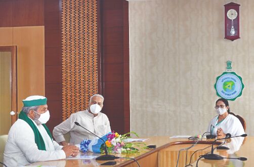 Want to dethrone Modi govt: Mamata