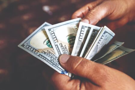 Forex reserves of India cross $600 bn for 1st time