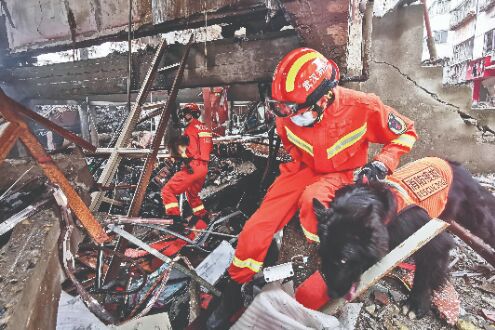 12 killed, 150 injured in powerful gas explosion in central China