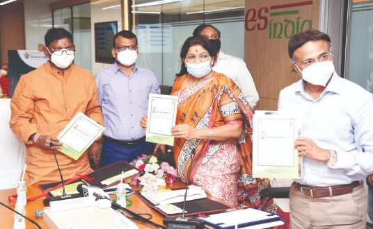Arjun Munda launches livelihood initiatives for tribal artisans Arjun Munda launches livelihood initiatives for tribal artisans