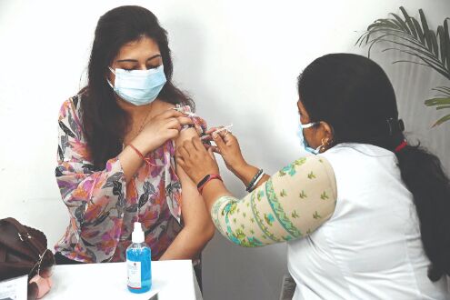 India logs 60,471 new Covid infections