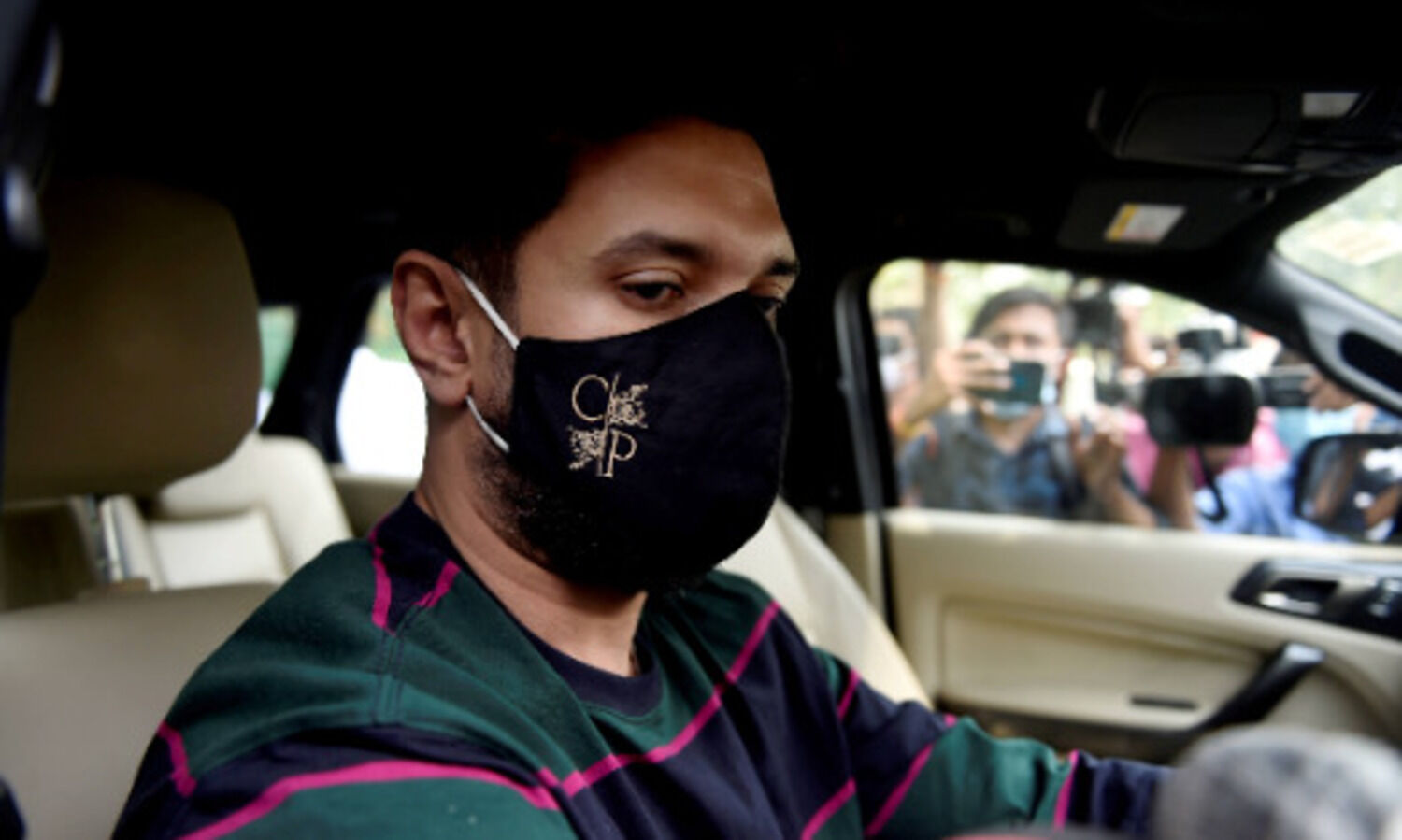 Chirag attacks JD(U) for split in his party, spares BJP as he vows to fight back