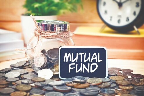 Mutual Fund SIP asset base touches all-time high at `4.67 lakh crore in May Mutual Fund SIP asset base touches all-time high at `4.67 lakh crore in May