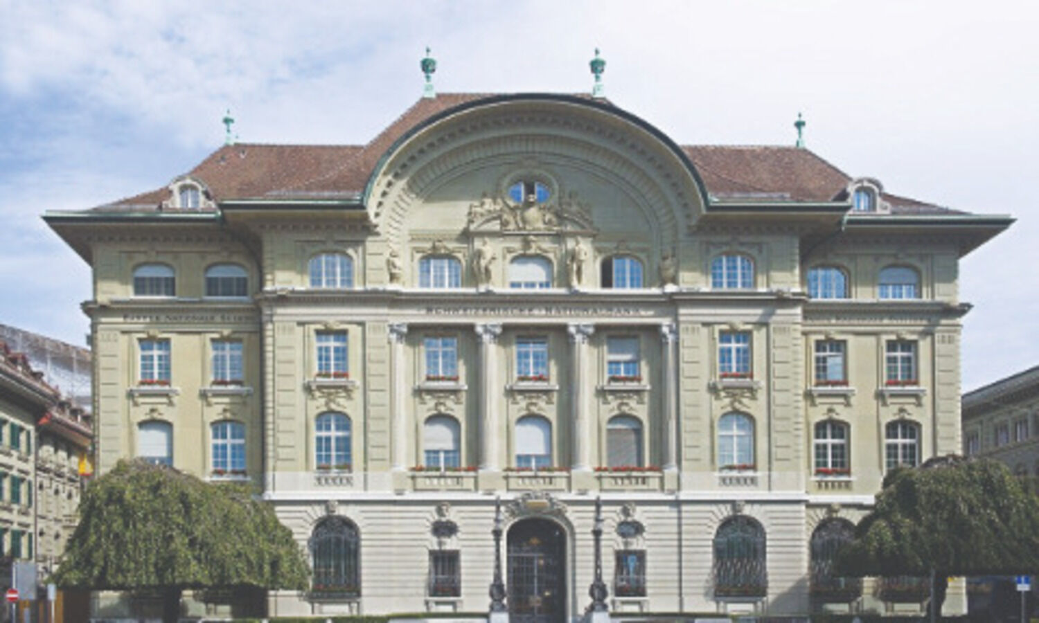 Indians funds in Swiss banks jumps to over `20,000 crore