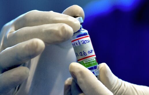 Maha: 3 held from Thane for black-marketing black fungus medicine Maha: 3 held from Thane for black-marketing black fungus medicine