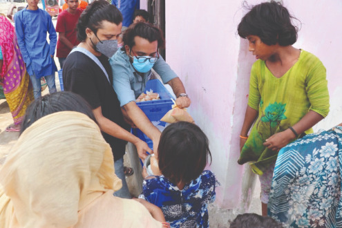 Community kitchen set up in Dhobi Ghat