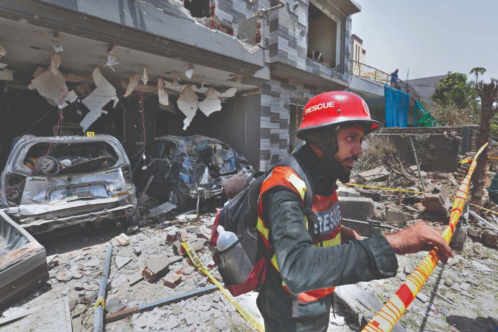 Car bomb blast outside Hafiz Saeeds house kills 3 in Lahore Car bomb blast outside Hafiz Saeeds house kills 3 in Lahore
