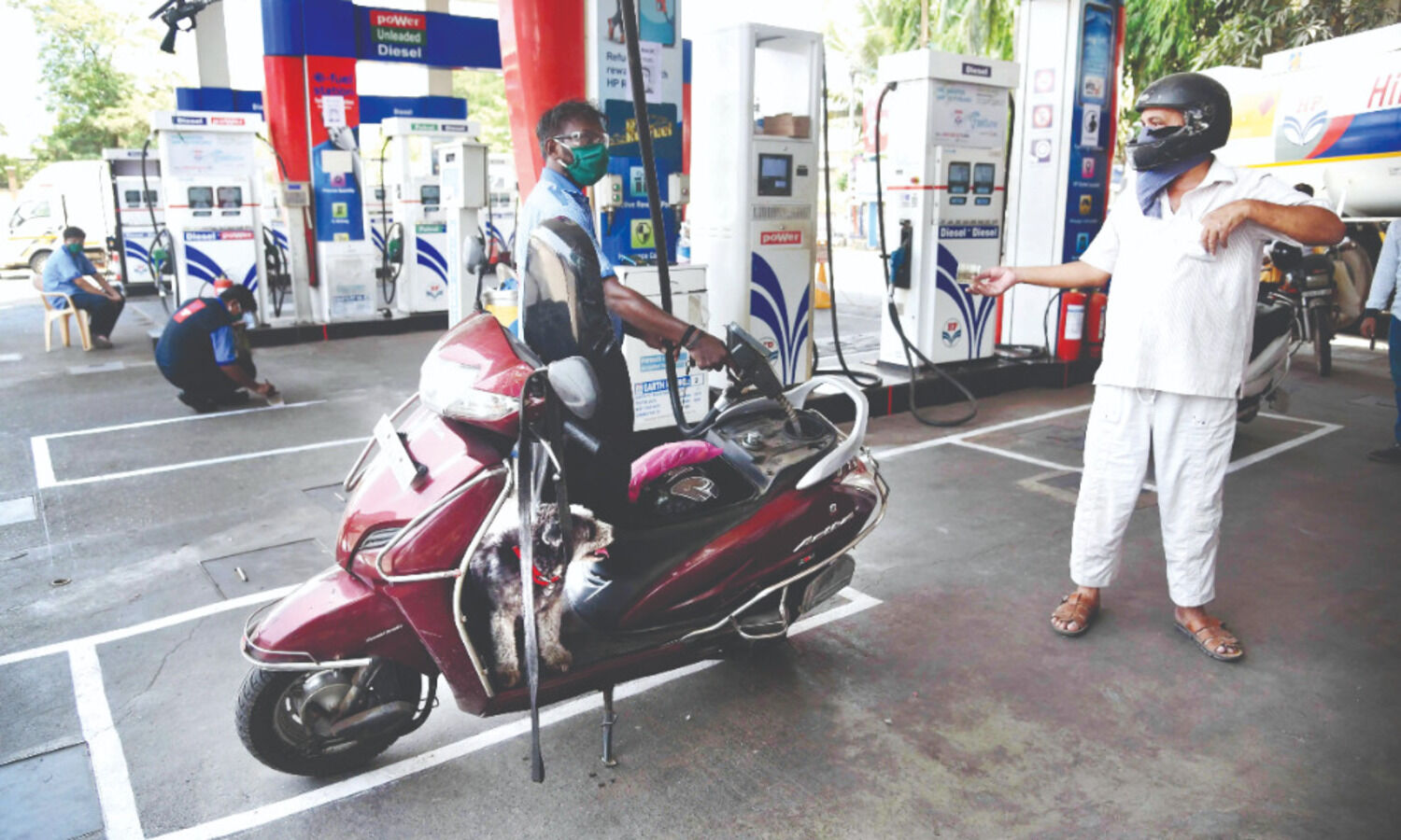 Petrol crosses Rs 100 in Tamil Nadu after fuel prices witness steep hike