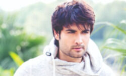 Vivian contemplates acting on OTT platform Vivian contemplates acting on OTT platform