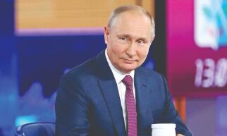 Putin rejects mandatory COVID-19 jabs as Russia sees record deaths Putin rejects mandatory COVID-19 jabs as Russia sees record deaths