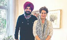 After Priyanka, Navjot meets Rahul Gandhi After Priyanka, Navjot meets Rahul Gandhi