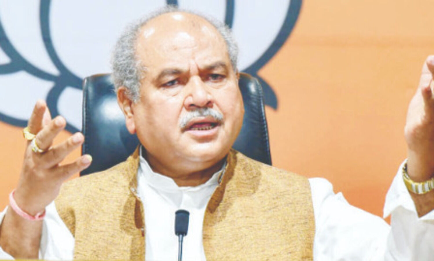 Centre ready to talk to protesting farmers