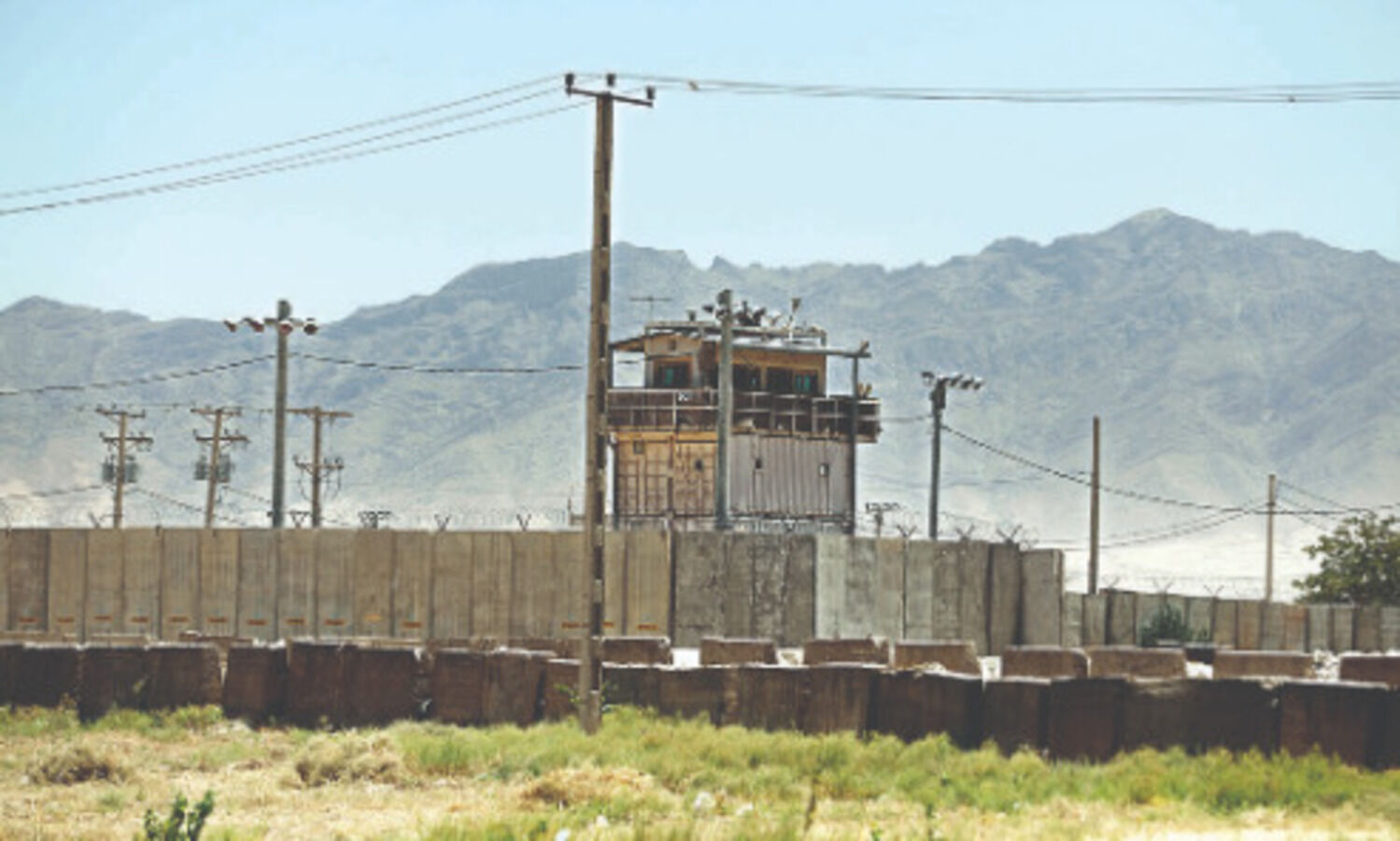 US hands Bagram Airfield to Afghans after nearly 20 years