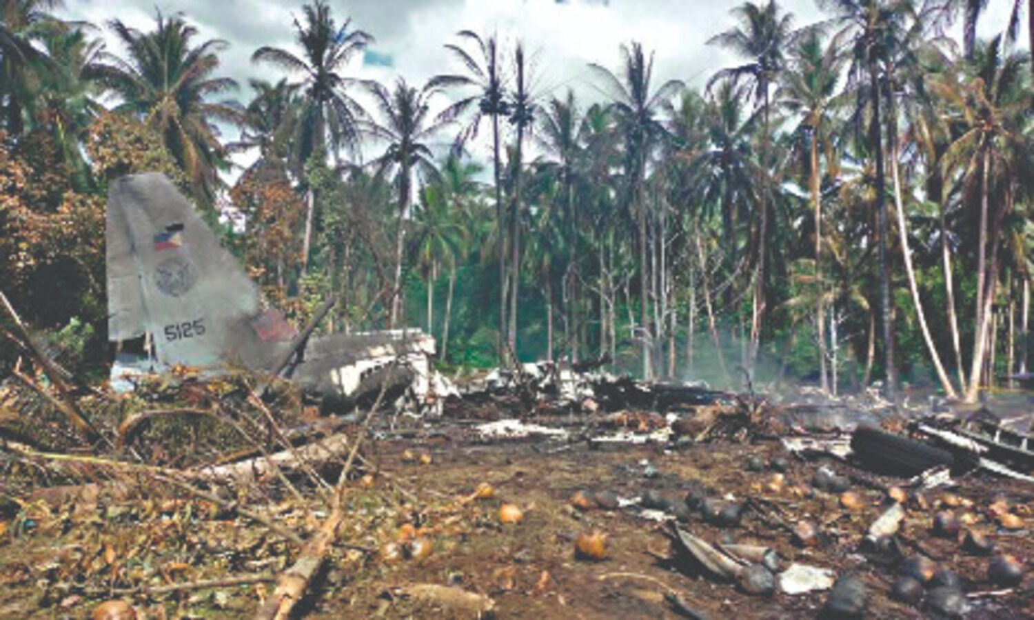 45 dead in Philippine military plane   crash, 49 rescued