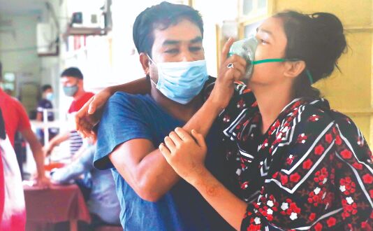 Oxygen shortages hit Bdesh Oxygen shortages hit Bdesh