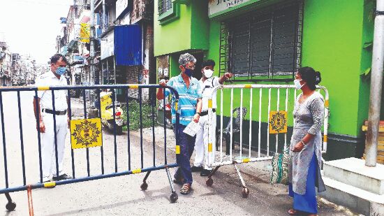 Bengal logs 1,297 new Covid cases, about 20 deaths in the past 24 hours Bengal logs 1,297 new Covid cases, about 20 deaths in the past 24 hours