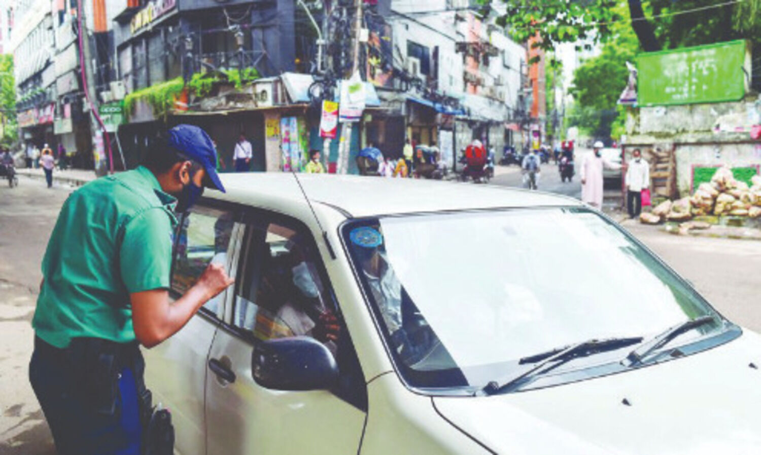 Record COVID-19 cases, deaths force Bdesh govt to extend lockdown