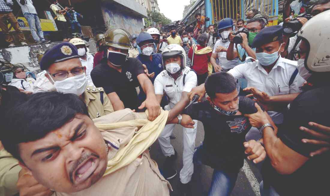 BJP workers clash with cops during protest march, 58 held for violation BJP workers clash with cops during protest march, 58 held for violation